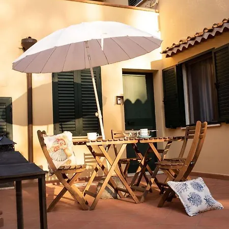 Raffinata Taverna Con Camino Cala Liberotto