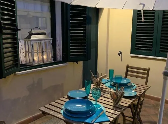 Cala Liberotto-raffinata Taverna Con Camino