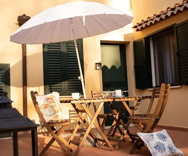 Cala Liberotto-raffinata Taverna Con Camino Cala Liberotto