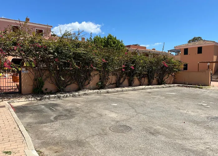 Cala Liberotto-raffinata Taverna Con Camino Cala Liberotto