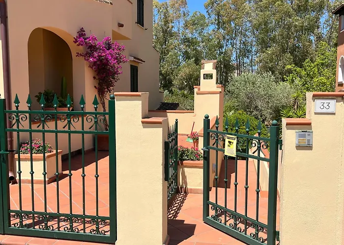 Cala Liberotto-raffinata Taverna Con Camino